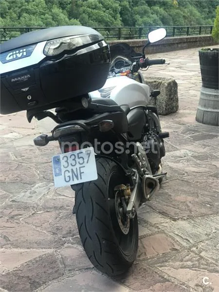 Honda CB 600 F – Vista 3