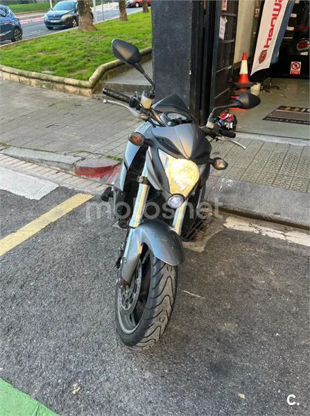 Honda CB 1000R – Vista 4