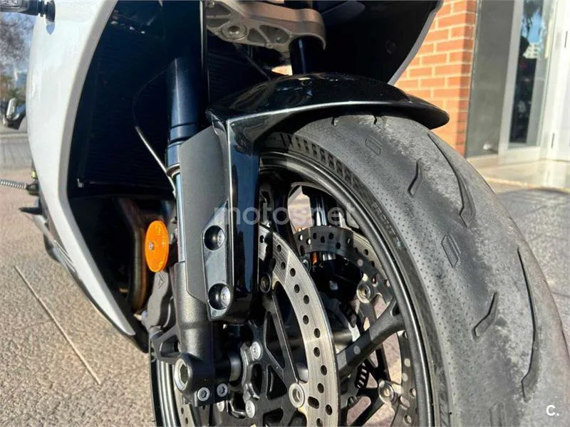 Triumph Daytona 660 – Vista 8