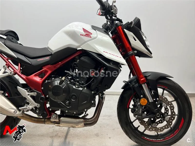 Honda CB 750 Hornet – Vista 3