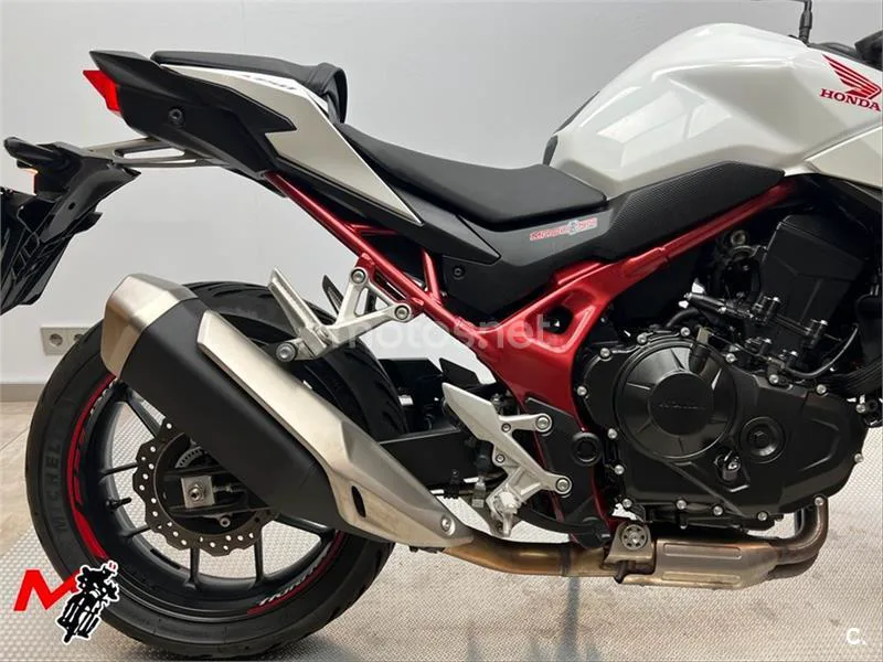 Honda CB 750 Hornet – Vista 4