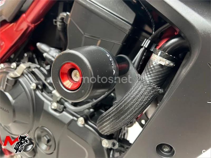 Honda CB 750 Hornet – Vista 7