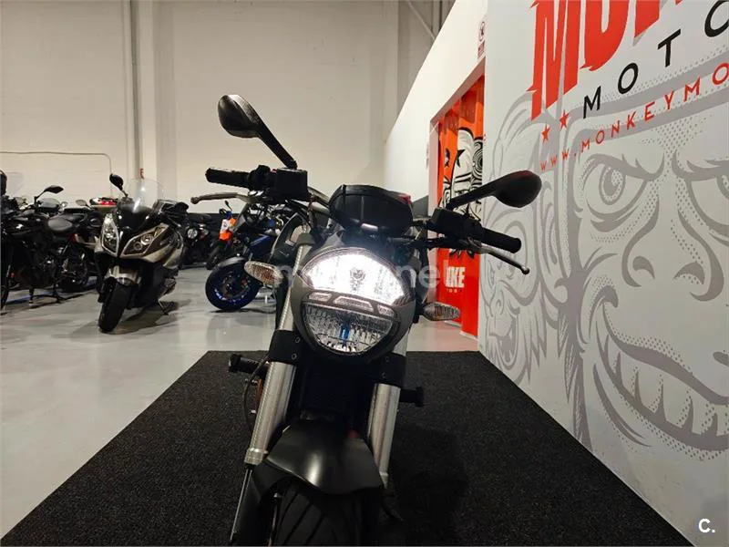 Ducati Monster 696 – Vista 4