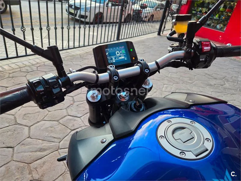 Yamaha MT-09 – Vista 7