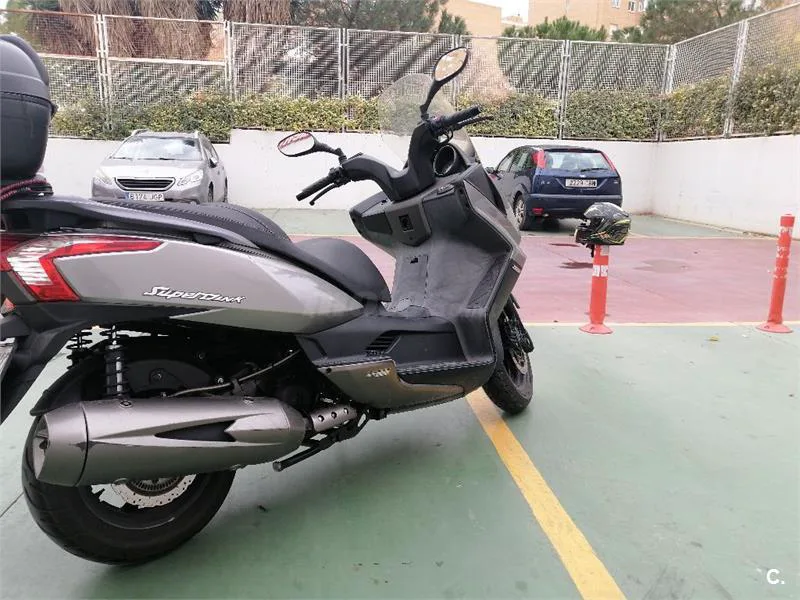 Kymco Super Dink 300i – Vista 2