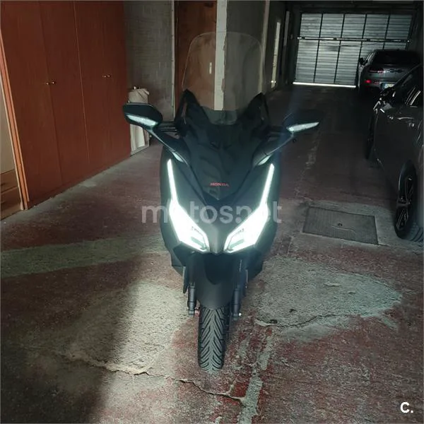 Honda Forza 125 – Vista 8