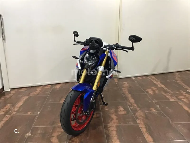 BMW F 900 R – Vista 3