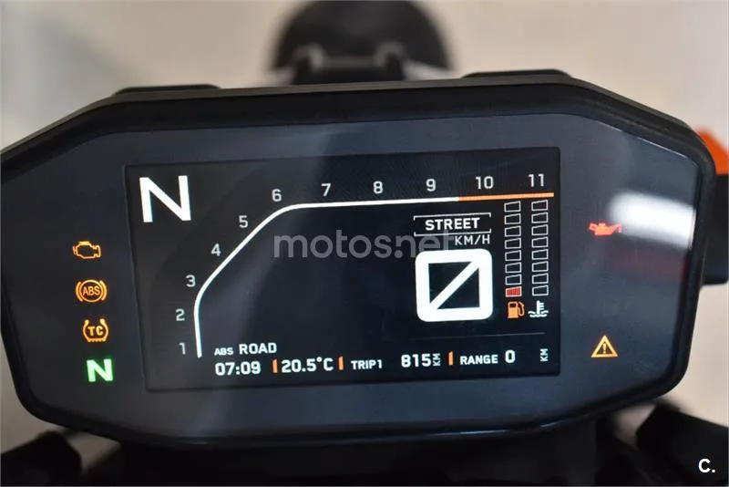 KTM 790 – Vista 6