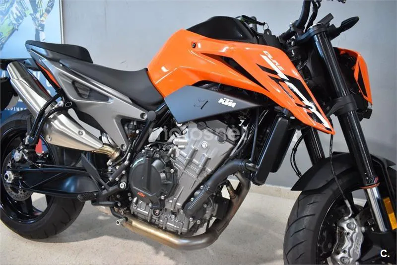 KTM 790 – Vista 7
