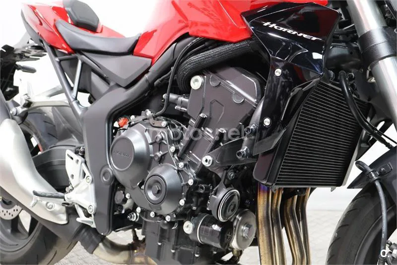Honda CB 1000 Hornet – Vista 12