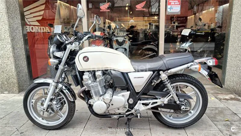 Honda CB 1100 – Vista 5