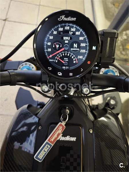 Indian FTR 1200 – Vista 7