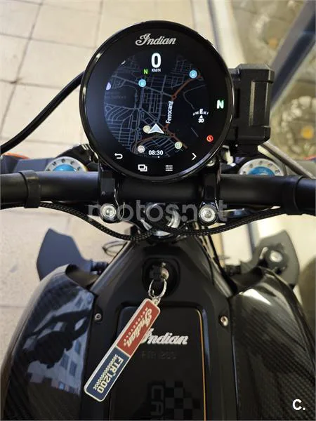 Indian FTR 1200 – Vista 8