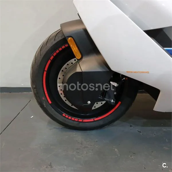 BMW CE 04 – Vista 13