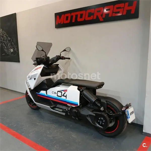 BMW CE 04 – Vista 6