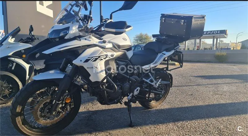 Benelli TRK 502 – Vista 5