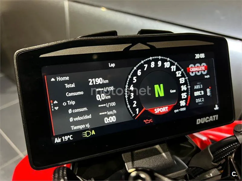 Ducati Streetfighter V4 – Vista 3
