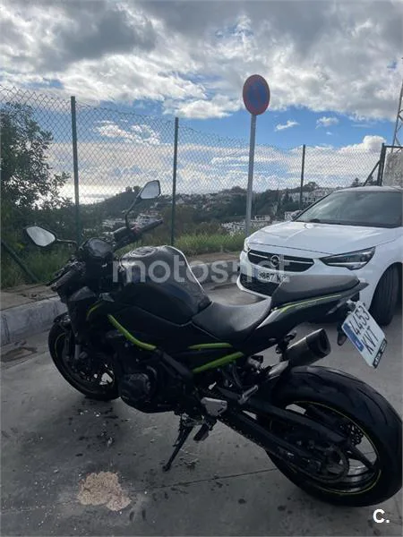 Kawasaki Z 900 – Vista 2