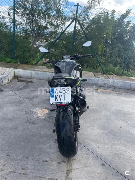 Kawasaki Z 900 – Vista 3