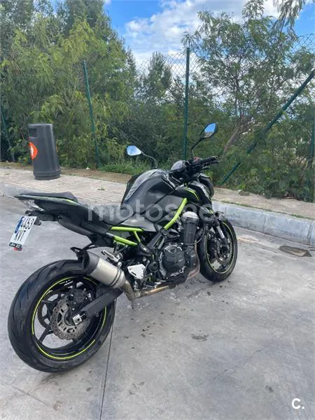 Kawasaki Z 900 – Vista 4
