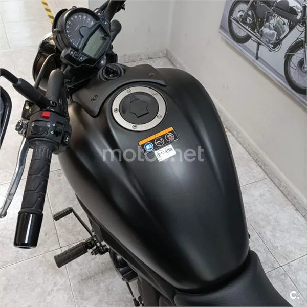 Kawasaki Vulcan S – Vista 6