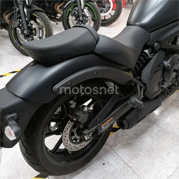 Kawasaki Vulcan S – Vista 7
