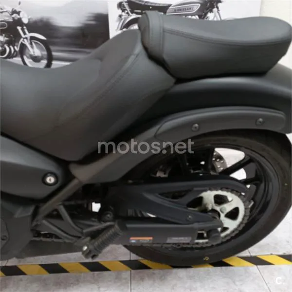 Kawasaki Vulcan S – Vista 8