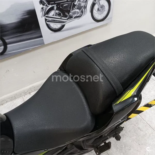 Kawasaki Z650 – Vista 9