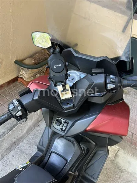 Honda Forza 125 – Vista 3