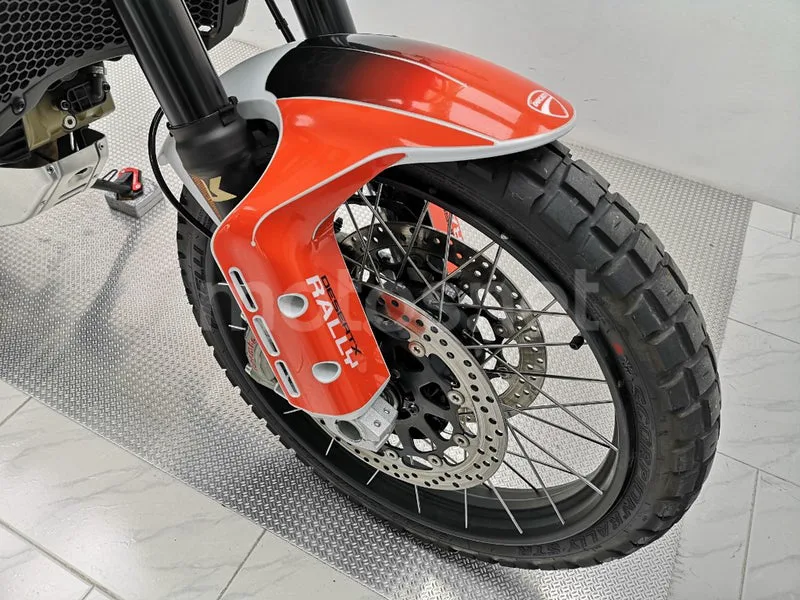 Ducati DesertX – Vista 11