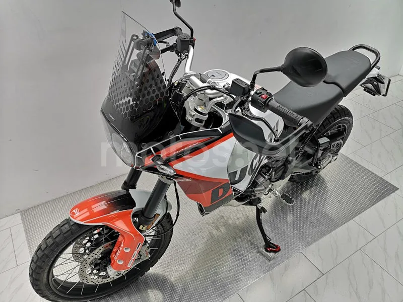 Ducati DesertX – Vista 16