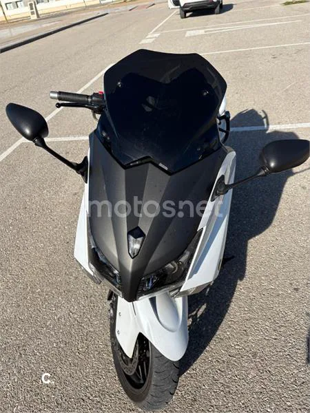 Yamaha TMAX 530 – Vista 7