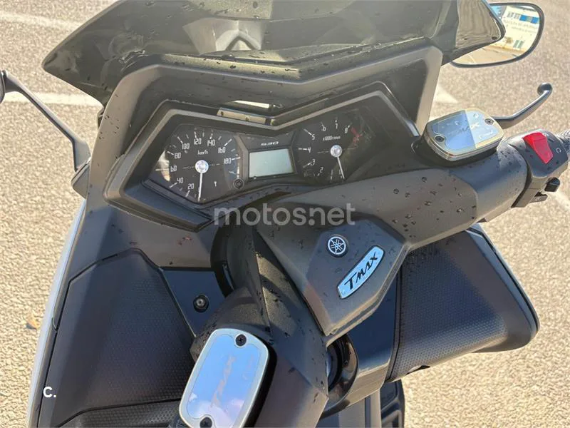 Yamaha TMAX 530 – Vista 8