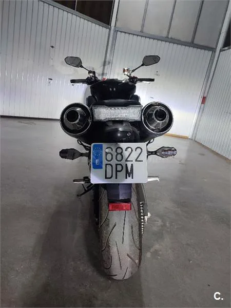 Yamaha MT-01 – Vista 8