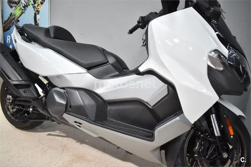 SYM Maxsym TL 500 – Vista 3