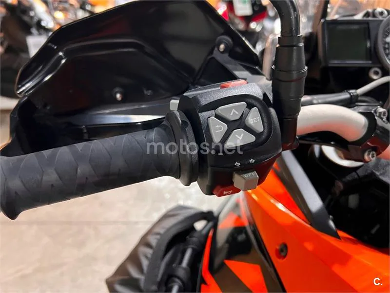KTM 1090 Adventure – Vista 110
