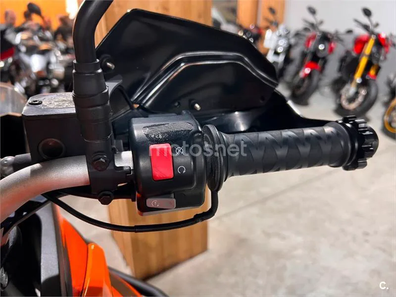 KTM 1090 Adventure – Vista 111