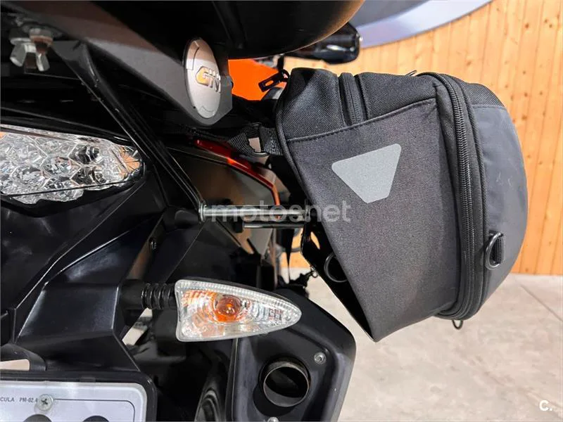 KTM 1090 Adventure – Vista 13