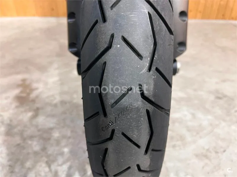 KTM 1090 Adventure – Vista 16