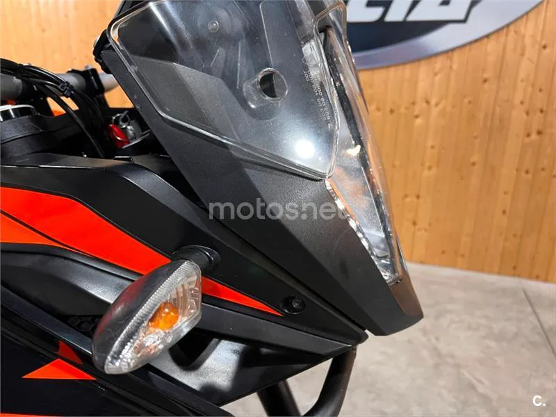KTM 1090 Adventure – Vista 25