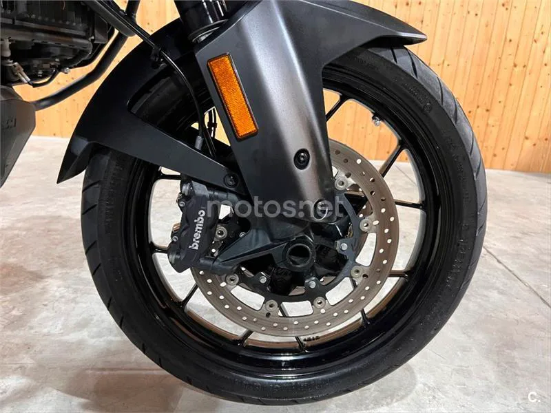 KTM 1090 Adventure – Vista 28