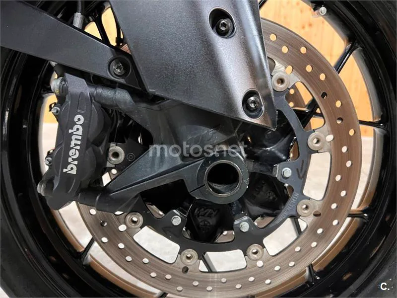 KTM 1090 Adventure – Vista 29
