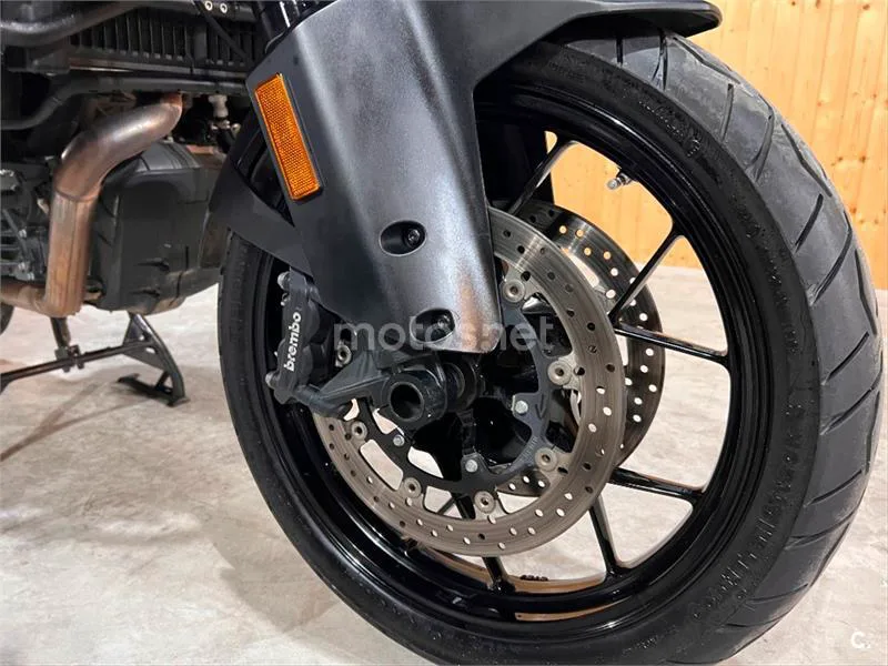 KTM 1090 Adventure – Vista 30