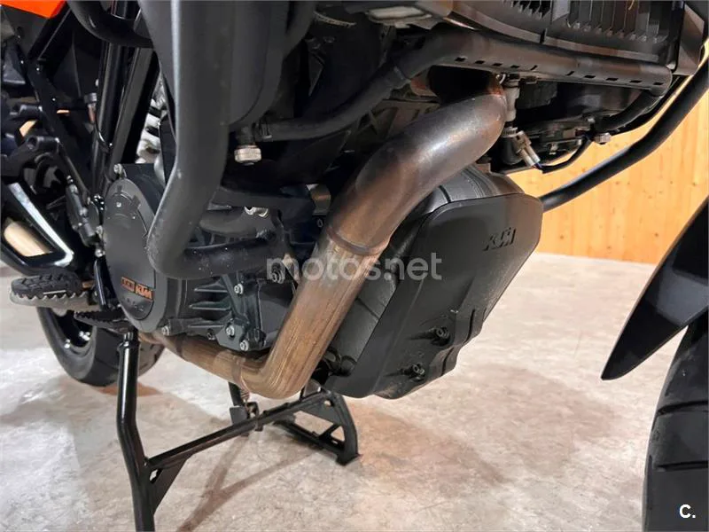KTM 1090 Adventure – Vista 31