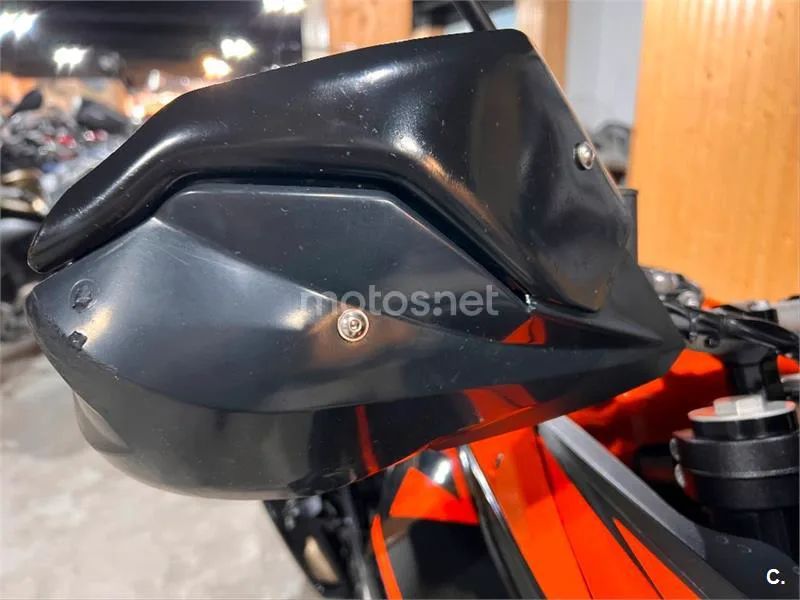 KTM 1090 Adventure – Vista 36