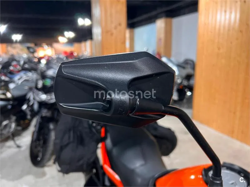 KTM 1090 Adventure – Vista 37