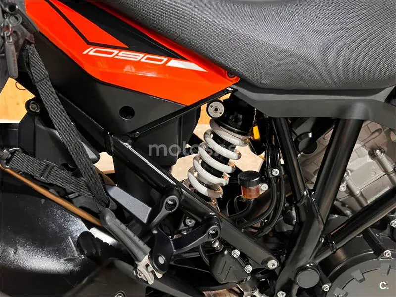 KTM 1090 Adventure – Vista 48