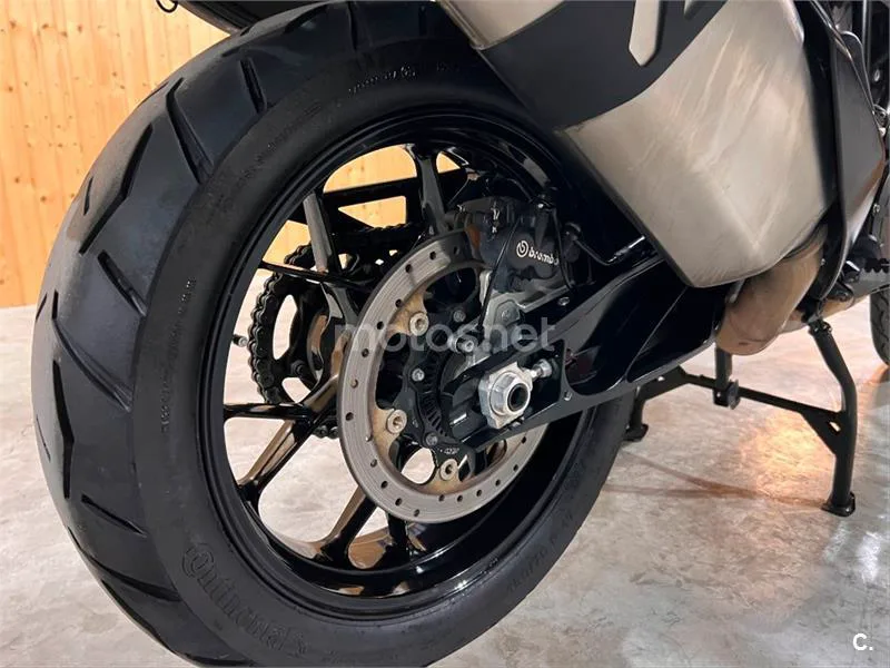 KTM 1090 Adventure – Vista 62