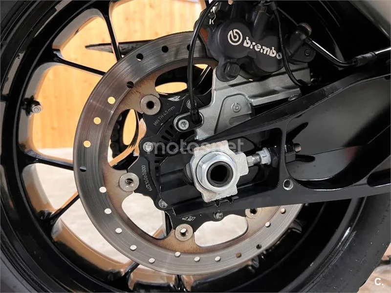KTM 1090 Adventure – Vista 63