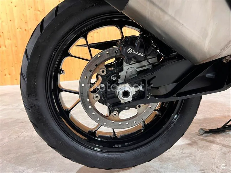 KTM 1090 Adventure – Vista 64